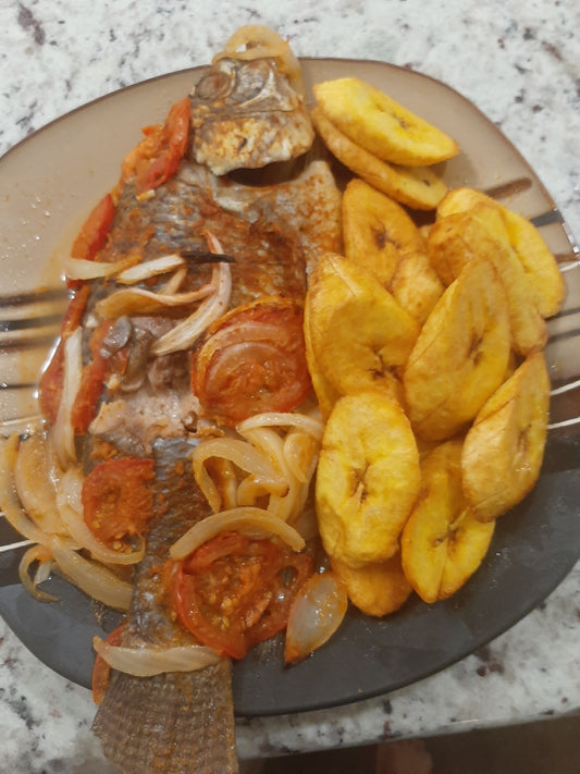 Grilled Fish & Fried Plantain